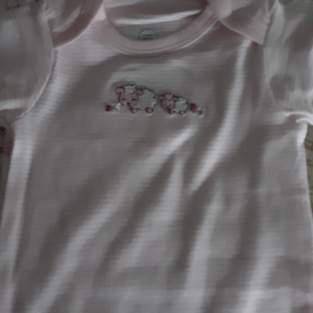 3 pack of bodysuits
